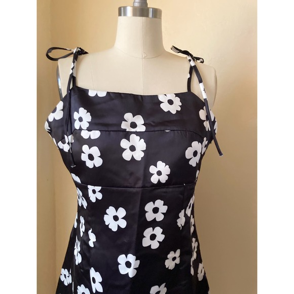 Love + Harmony Women's Dress Size L Mini Black White Daisy Shoulder Ties - Picture 2 of 7